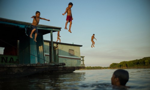 FESTCINEAMAZÔNIA ITINERANTE É REGISTRADO PELAS LENTES DO FOTÓGRAFO E CINEASTA HUBERT HAYAUD