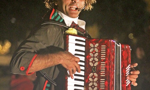MARTIN MARTINEZ: UM ARTISTA COMPLETO POR TRÁS DO PALHAÇO DO FESTCINEAMAZÔNIA ITINERANTE