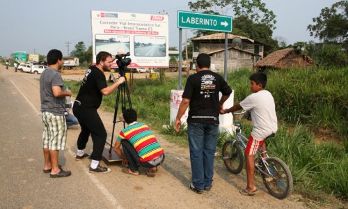 FEST CINEAMAZÔNIA LEVA FESTIVAL ITINERANTE AO PERU
