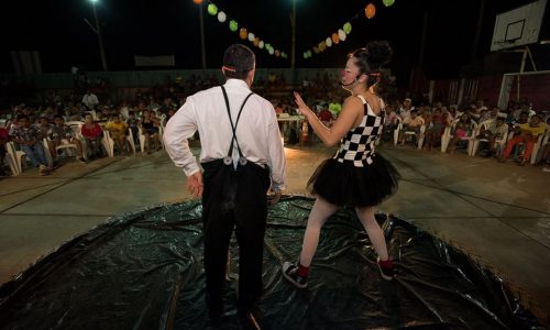 Uma só linguagem em Guayaramerin: arte