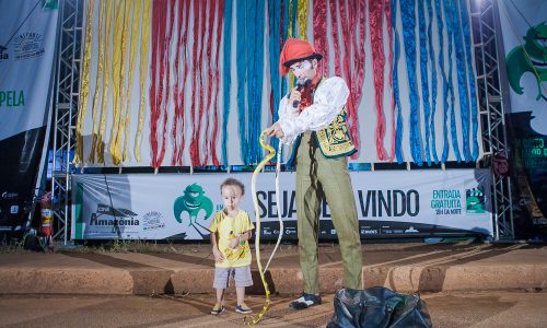 União Bandeirantes e Vila Jirau vibram com etapa do Cineamazônia Itinerante