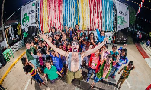 Cineamazônia anima público de Assis Brasil (AC) e Iñapari, no Peru